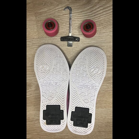 Heelys Pro 20 Skate Shoes Pink Rainbow Unicorn & Emoji in box US Child Sz 13 EUC - Picture 9 of 10